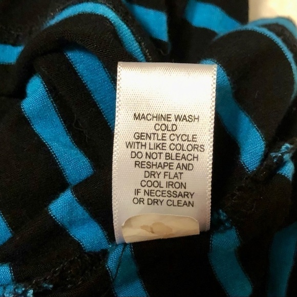 Cable & Gauge T-Shirt with Button Sleeves Blue Black Stripes Size M - Picture 7 of 7